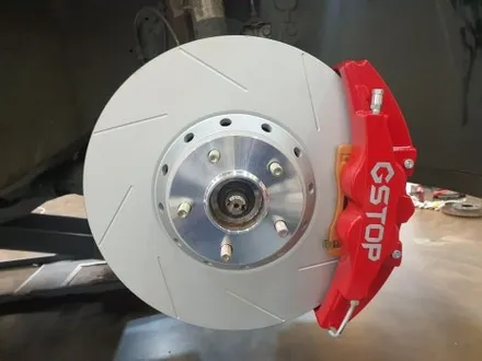 올뉴 K3 프론트 4P 브레이크 캘리퍼 디스크로터 패드 허브스페이스 옵셋 & 350mm 리어확장 제동력 업그레이드 됩니다. 자동차 튜닝전문점 경남 김해 / 경남 김해