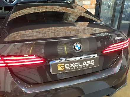 BMW G60 520i M 스포츠 리어 스포일러 튜닝 / 경남 김해