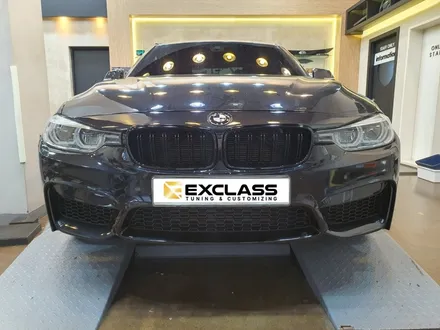 BMW F30 M3룩 컨버젼 신형개조 / 프론트 복선블랙 그릴교체 자동차 튜닝전문점 경남 김해 장유 율하 무계 주촌 / 경남 김해
