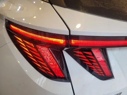 투싼 NX4 인스퍼레이션사양의 순정 LED 리어콤비램프 테일램프 적용! 경남 김해 장유 율하 / 경남 김해