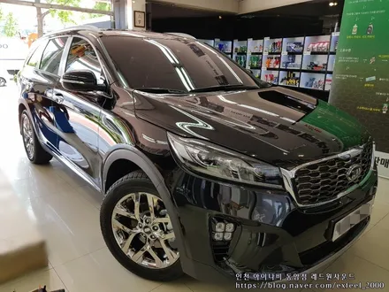 다이나믹 SUV 2020쏘렌토 존슨썬팅 반사필름 SE로 물들다.