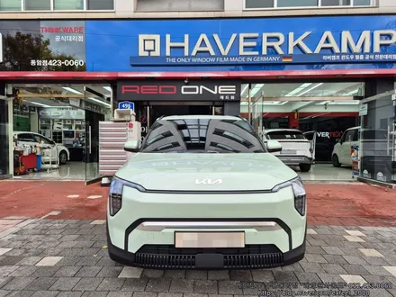 [인천썬팅] The Kia EV3 어벤쳐린 그린 - 레인보우 i90 black 썬팅 · 아이나비 Z9500 블랙박스 · PPF 3종 · 코일매트 작업