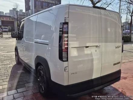 [레드원 PV5작업] The Kia PV5 카고 롱레인지 - 브이쿨 Q 썬팅 · 넥시안 NM5000 블랙박스 (실외형 후방카메라) 장착