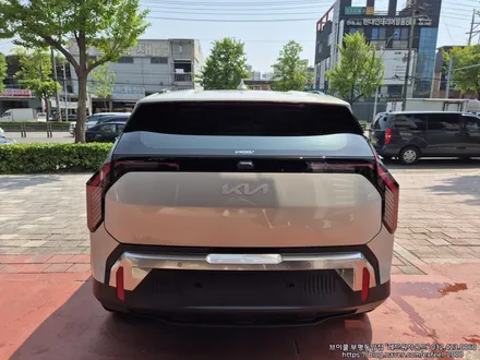 [레드원 브이쿨] 2026 Kia EV3 - 브이쿨 Q시리즈 썬팅 · 카메론 TPE 매트