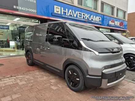 [레드원 신차패키지] The Kia PV5 카고 - 루마 버텍스900 썬팅 · 블랙박스 파인뷰 LX7 POWER 장착(실외형 후방카메라)