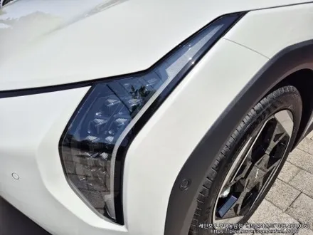[인천썬팅] The Kia EV4 어스 롱레인지 - 레인보우 V90 썬팅 · 아이언가드 UE-10 유리막코팅 · PPF 5종 작업