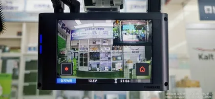 [인천썬팅] BMW 530i - 아이나비 블랙박스 QXD5000, 커넥티드 프로, 블랙박스 보조배터리 케어셀 CX6A 장착 작업.