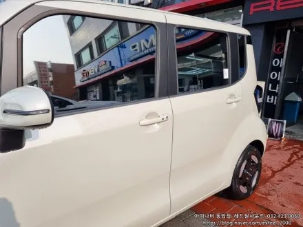 [인천썬팅] The Kia 레이 EV - 아이나비 칼트윈 GR 썬팅·유라이브 알바트로스9 페달 블랙박스·에코파워팩 S8·필립스 합법인증 LED 헤드라이트·PPF 2종·코일매트 작업