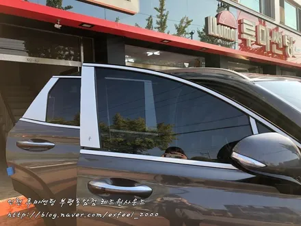 시인성 좋은 열차단썬팅 필름 루마 래티튜드 - 싼타페TM