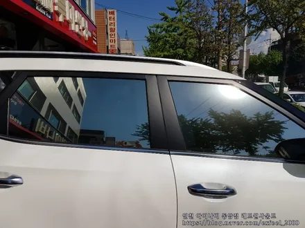 기아자동차 소형 SUV 신차 셀토스, 아이나비 반사필름으로 멋내다!
