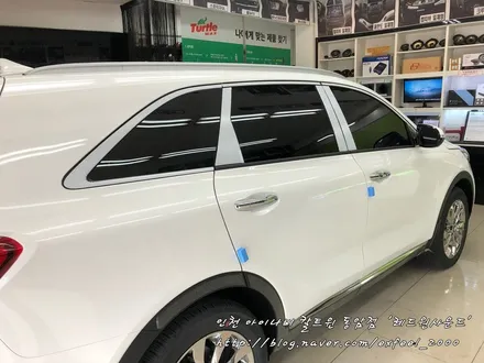 더뉴쏘렌토와 어울리는 명품 팅팅필름 아이나비 칼트윈 RX