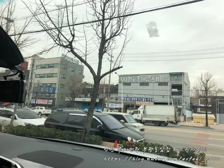 싼타페TM - 그린톤으로 편안한 시인성의 루마 래티튜드