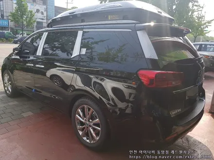 더뉴카니발 아웃도어, 시인성 좋은 아이나비 칼트윈LX로 스타일UP!