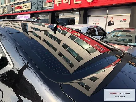 제네시스 G80 오로라블랙펄 - 루마 래티튜드