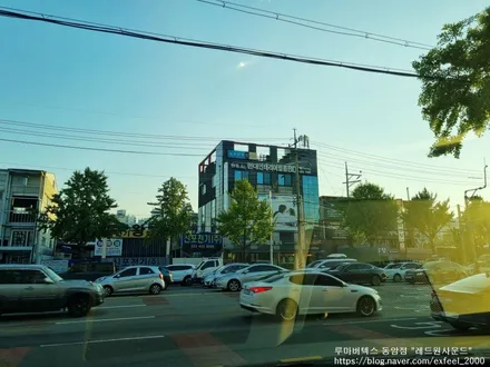 [인천썬팅] 기아 전기자동차 EV6 - 루마 버텍스 300 썬팅, 아이나비 블랙박스 Z5000PLUS, 보조배터리 아이볼트미니 BAB-55, 코일매트, 도어컵 PPF 작업.