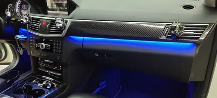 부산 벤츠 E300 벤츠감성으로 엠비언트 무드등 시공 / 부산 진구, 김해