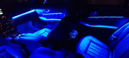 부산 벤츠 E300 벤츠감성으로 엠비언트 무드등 시공 / 부산 진구, 김해