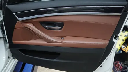 BMW 520D F10 엠비언트 시공기 / 부산 진구, 김해