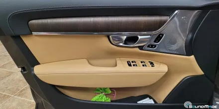 VOLVO S90 순정엠비언트 광량업시공기 / 부산 진구, 김해