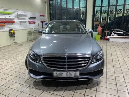 자동차랩핑 인천 아이캐칭_벤츠 E300, 에이버리 사틴화이트펄(진주펄) 전체랩핑 시공후기 / 인천 서구, 부평, 부천