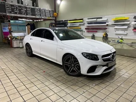 인천 벤츠랩핑_벤츠 E63 AMG 사틴블랙 랩핑 랩핑 시공후기 / 인천 서구