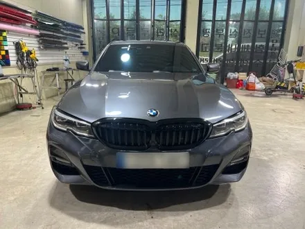 BMW 320i 전체랩핑, 브루클린 그레이와 가장 흡사한 컬러 선택 / 인천 서구