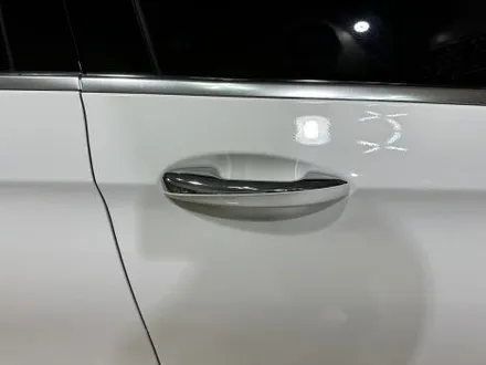 인천 벤츠랩핑_BENZ E클래스, 비비드 유광화이트 전체랩핑 시공후기 / 인천 서구