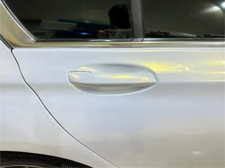 인천 카스킨 BMW 7시리즈, 에이버리 고광택 화이트골드스파클 전체랩핑 / 인천 서구