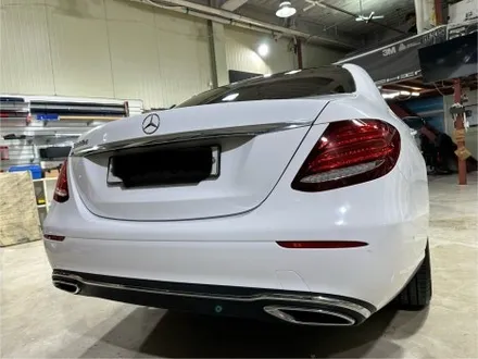 인천 벤츠랩핑_BENZ E클래스, 에이버리 유광화이트 전체랩핑 시공후기 / 인천 서구, 부평, 부천
