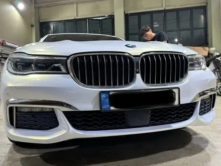 인천 카스킨 BMW 7시리즈, 에이버리 고광택 화이트골드스파클 전체랩핑 / 인천 서구