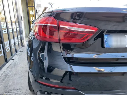 인천랩핑은 아이캐칭에서_BMW X6 에이버리 블랙유광 전체랩핑 시공후기 / 인천 서구, 부평, 부천