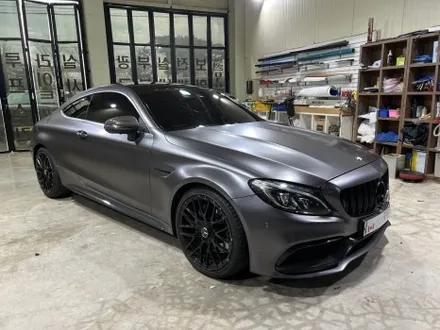 벤츠 C63 AMG _ 에이버리 사틴다크그레이 전체랩핑 / 인천 서구