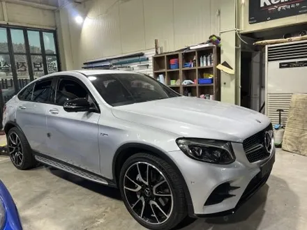 벤츠 GLC  화이트 랩핑 in 인천 – 은색 도장 탈피한 변화 / 인천 서구