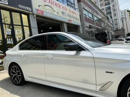 BMW 5시리즈 에이버리 고광택 진주펄 전체랩핑 / 인천 서구
