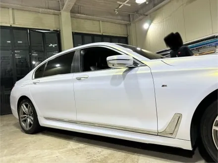 인천 카스킨 BMW 7시리즈, 에이버리 고광택 화이트골드스파클 전체랩핑 / 인천 서구