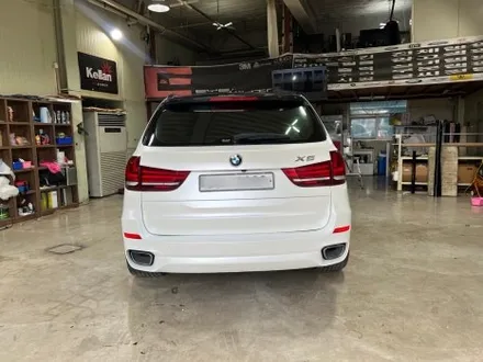 인천 BMW X5 랩핑 – 사틴화이트펄로 완성한 세련된 전체랩핑 / 인천 서구