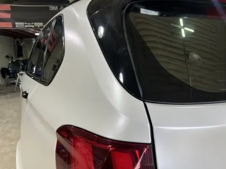 인천 BMW X5 랩핑 – 사틴화이트펄로 완성한 세련된 전체랩핑 / 인천 서구