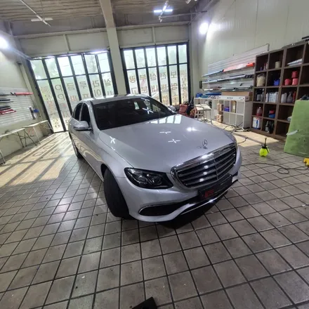 아이캐칭 벤츠 E220d 블랙유광시공/인천랩핑/인천부분랩핑/인천전체랩핑/인천자동차랩핑아이캐칭 / 인천 서구, 부평, 부천