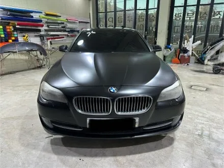 BMW 520d 에이버리 사틴블랙 전체랩핑 / 인천 서구