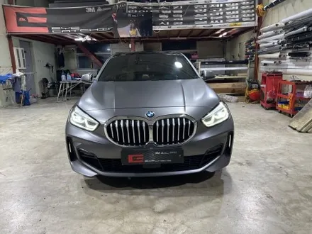 인천랩핑 아이캐칭 | BMW 118d 사틴 다크그레이 전체랩핑 시공 / 인천 서구