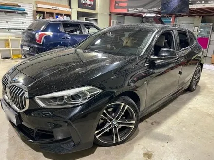 인천랩핑 아이캐칭 | BMW 118d 사틴 다크그레이 전체랩핑 시공 / 인천 서구