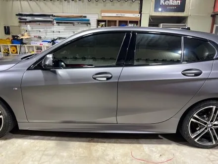 인천랩핑 아이캐칭 | BMW 118d 사틴 다크그레이 전체랩핑 시공 / 인천 서구