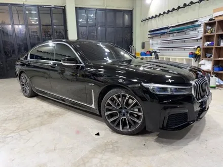 BMW 7시리즈 컬러 PPF 시공 사례｜광도가 다른 블랙 바디 / 인천 서구