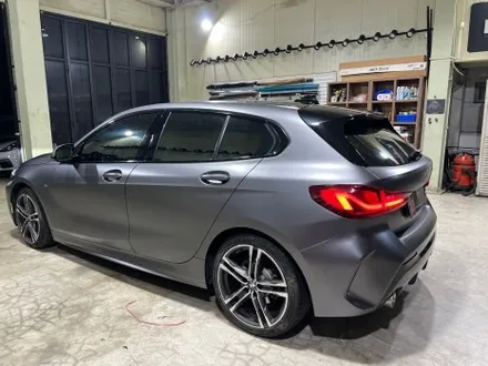 인천랩핑 아이캐칭 | BMW 118d 사틴 다크그레이 전체랩핑 시공 / 인천 서구
