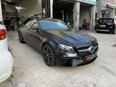 인천 벤츠랩핑_벤츠 E63 AMG 사틴블랙 랩핑 랩핑 시공후기 / 인천 서구, 부평, 부천