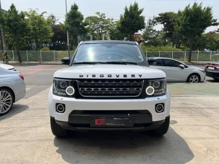 구형 SUV를 신차처럼! 인천 디스커버리4 유광화이트 전체랩핑 시공 사례 / 인천 서구