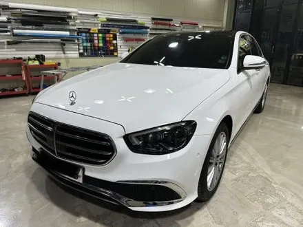 인천 벤츠랩핑_벤츠 E클래스 3M 유광화이트 전체랩핑 시공후기 / 인천 서구