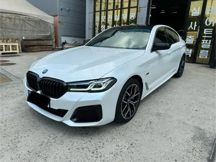 BMW 5시리즈 에이버리 고광택 진주펄 전체랩핑 / 인천 서구