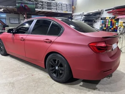 BMW 3시리즈 전체랩핑 무광 가넷 레드로 완성한 고급스러운 변화 / 인천 서구