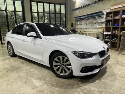 인천 BMW 320d 전체랩핑 – 에이버리 고광택 화이트 / 인천 서구
